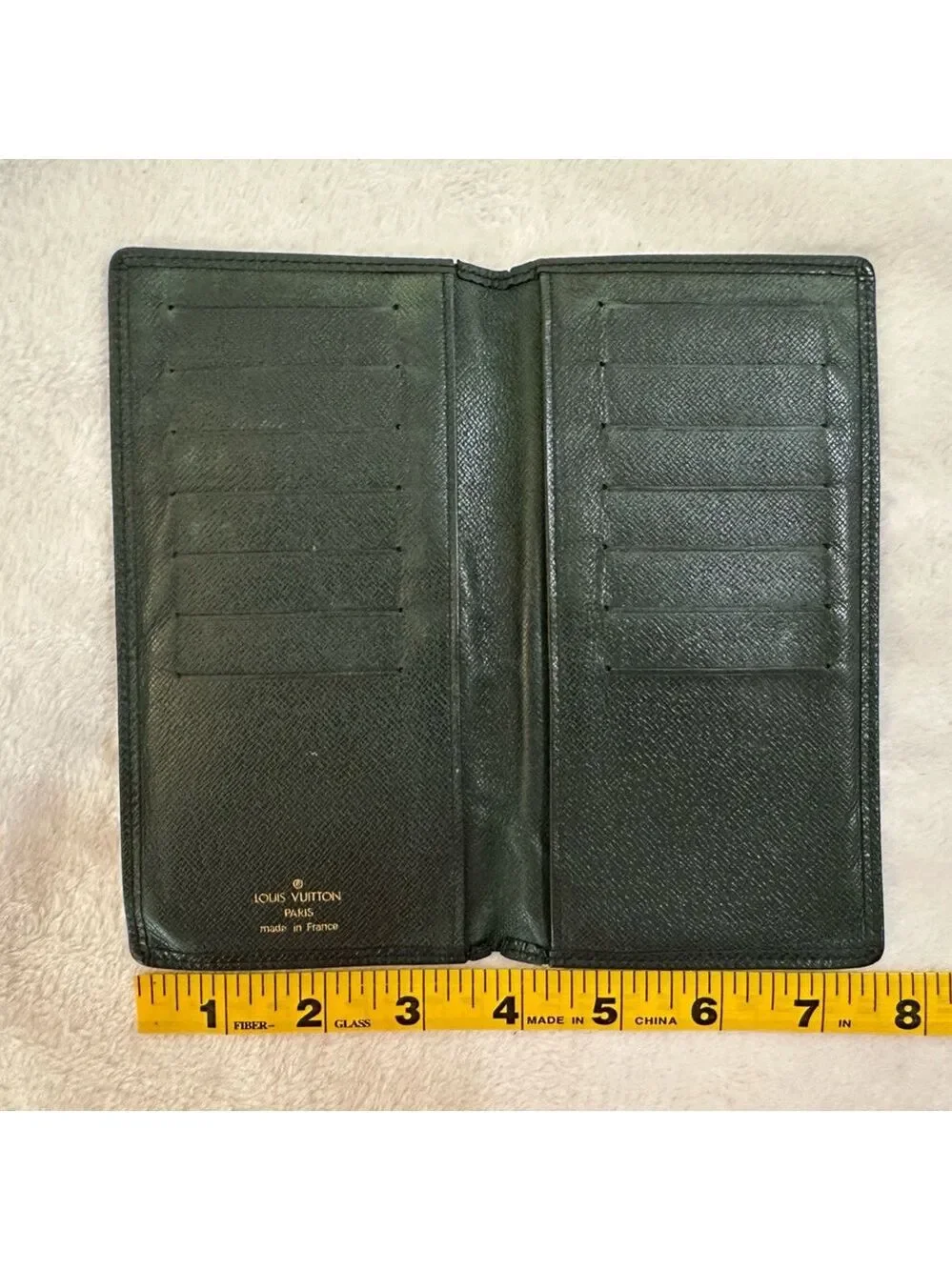 AUTHENTIC MEN'S LOUIS VUITTON BLACK GREEN TAIGA LEATHER PORTE CARTES LONG WALLET